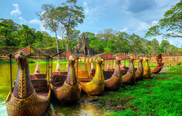 Canape Or Hi-Tea On Boat - Siem Reap - Kongkear Angkor